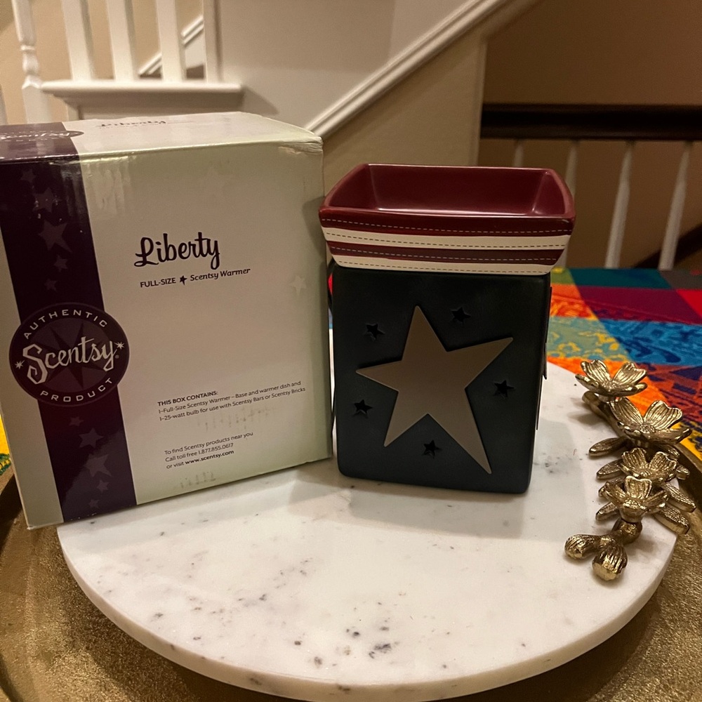 Scentsy Liberty Wax Warmer